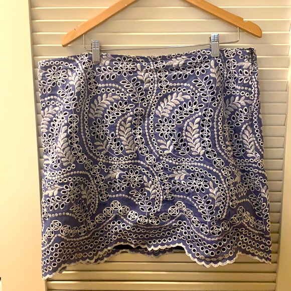Loft blue and white eyelet skirt size 16 - Picture 1 of 3